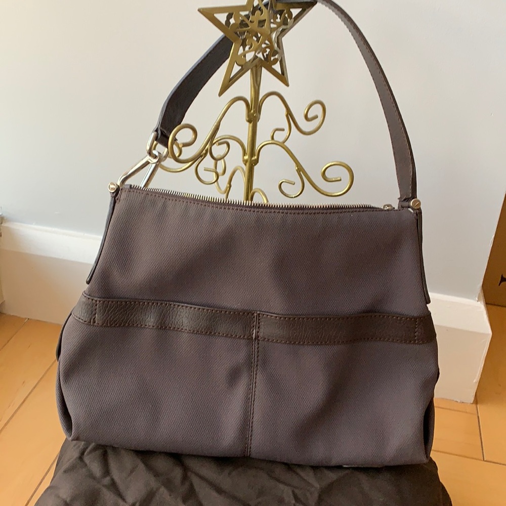 Tod’s - shoulder bag - brown - leather accents